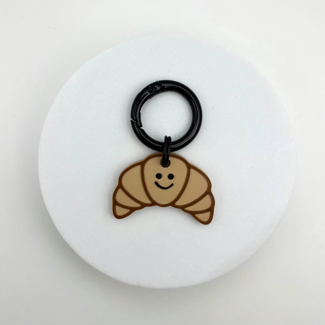 Croissant Tag